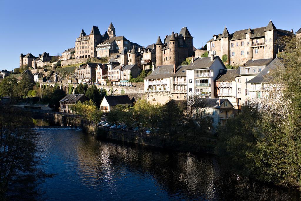 Logis Hotel Teyssier Uzerche Exteriör bild